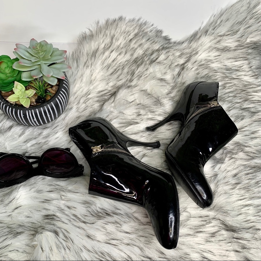 MIU MIU Minimalist Quiet Luxury Italian Patent Leather Ankle Boots, 37.5/7.5 - Picture 13 of 16